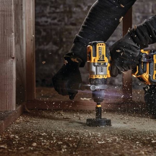 Акумулаторен ударен винтоверт DEWALT DCD999N, 112Nm, 3 степени Акумулаторен ударен винтоверт DEWALT DCD999N, 112Nm, 3 степени