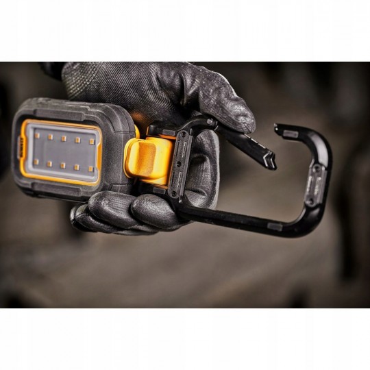Фенер акумулаторен DCL182 DEWALT, LED 1000 Lm, USB-C, магнит, 360° Фенер акумулаторен DCL182 DEWALT, LED 1000 Lm, USB-C, магнит, 360°