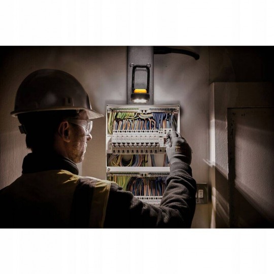 Фенер акумулаторен DCL182 DEWALT, LED 1000 Lm, USB-C, магнит, 360° Фенер акумулаторен DCL182 DEWALT, LED 1000 Lm, USB-C, магнит, 360°