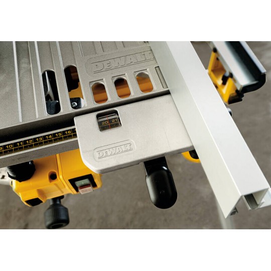 Настолна отрезна машина с горен  плот и изтегляне D27113, DEWALT, 305мм диск, 1600W